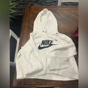 Women’s cropped Nike hoodie